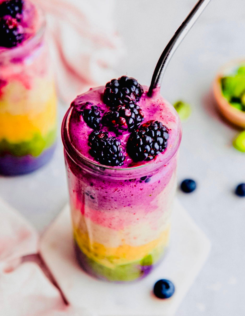 YOGURT RAINBOW SMOOTHIE